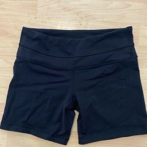 Lululemon black spandex shorts